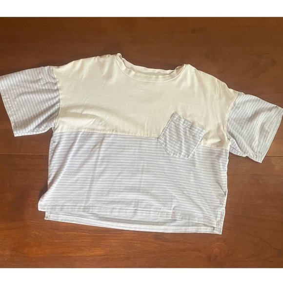 Blue and White Striped Color Block Cropped T, XL Teens - Picture 1 of 3